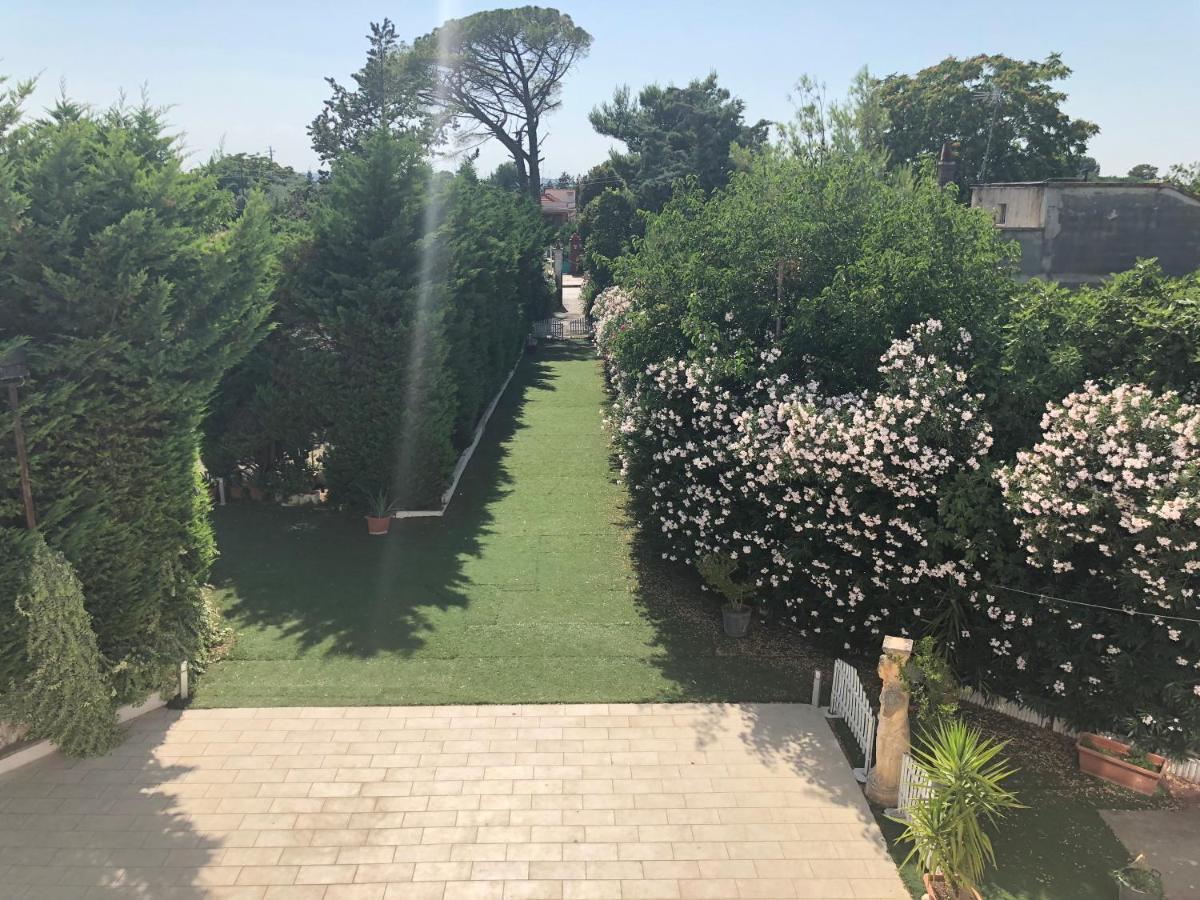 Bed and Breakfast Torre Balzano Valenzano Exterior foto