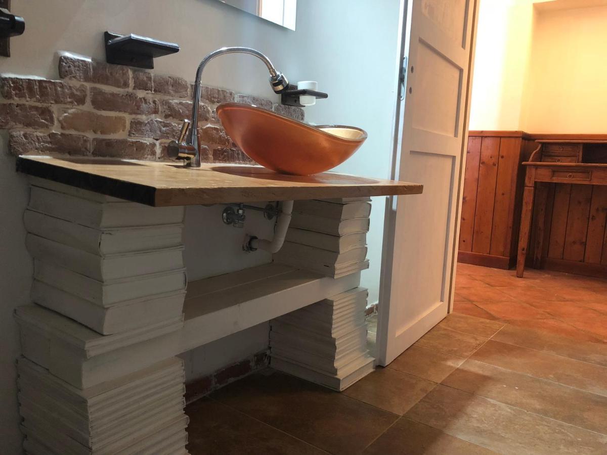 Bed and Breakfast Torre Balzano Valenzano Exterior foto